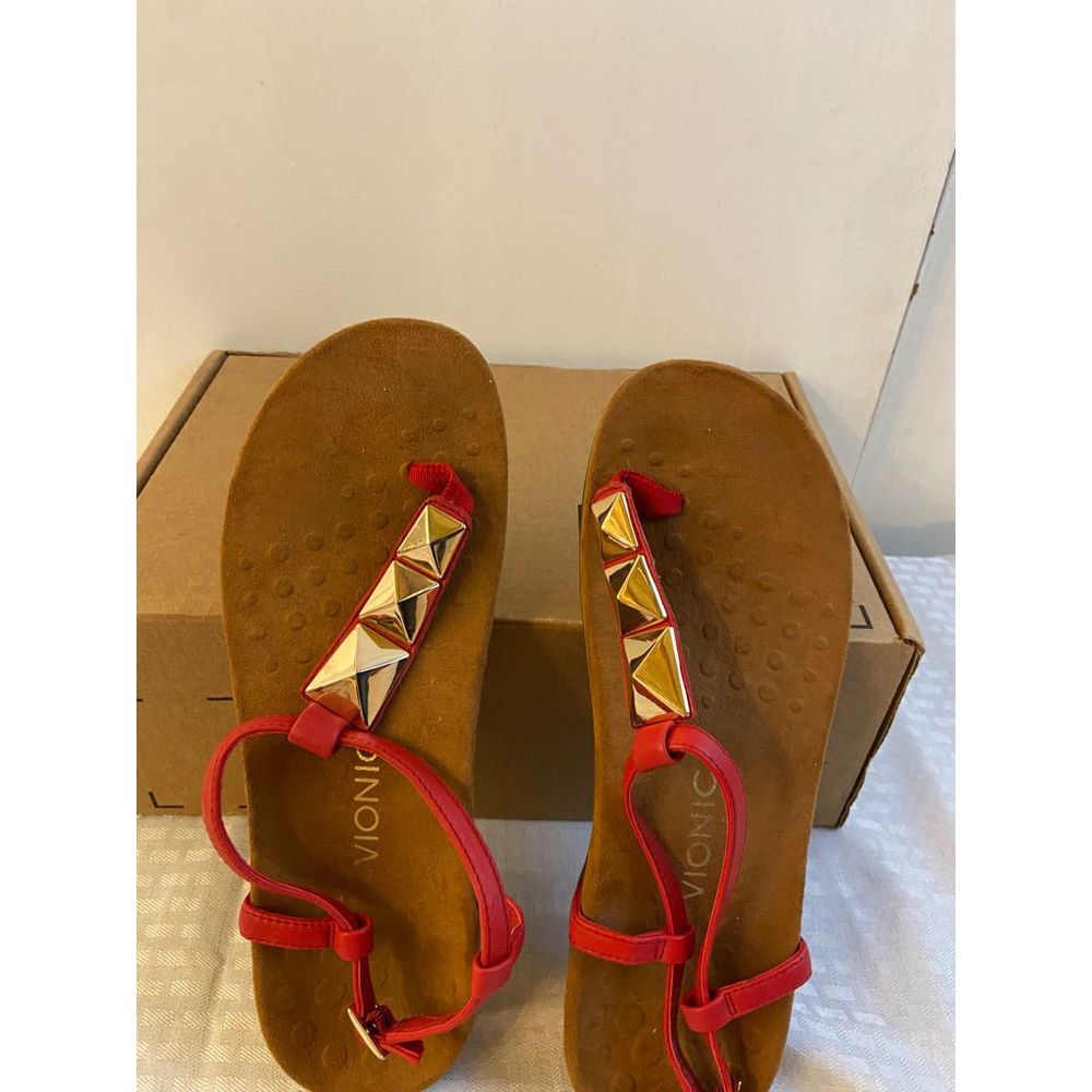 Vionic  T- Strap Leather Sandals Red bling size 10M